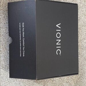 Vionic Sneaker